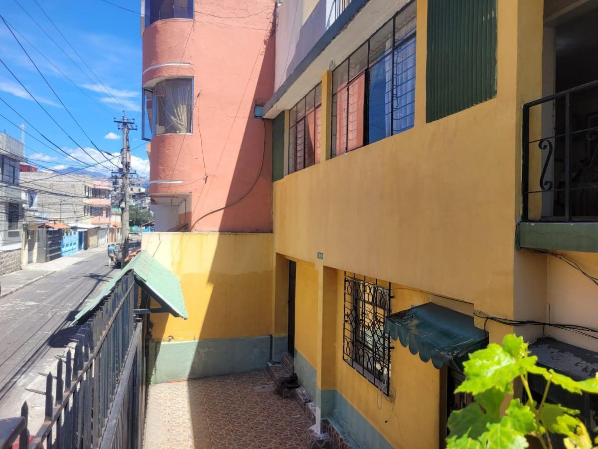 Vendo Casa con 5 Departamentos Sur de Quito El Camal — imagen 10