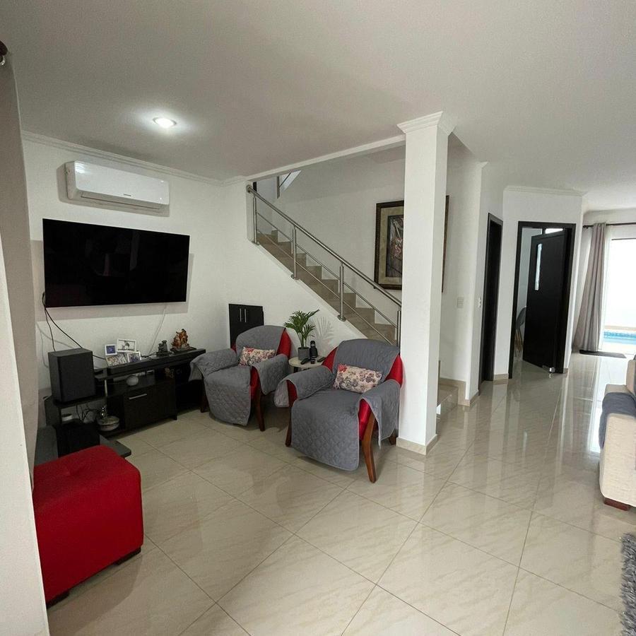 Acogedora Casa en Venta en Napoli, Guayas — imagen 8