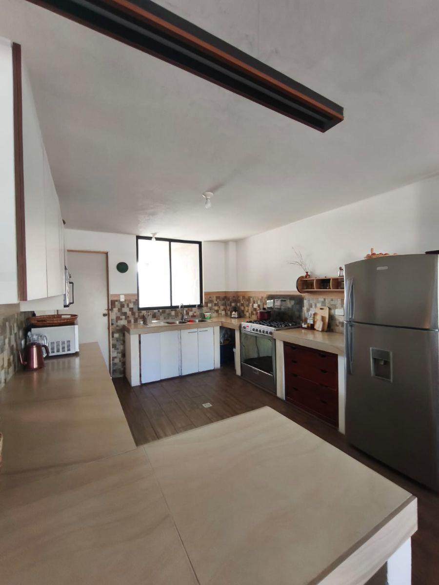 Casa Rentera en Venta Calderón Zona Plan de Vivienda Ecuador 2 Departamentos + 2 Mini Departamentos. Provincia de Pichincha — imagen 10