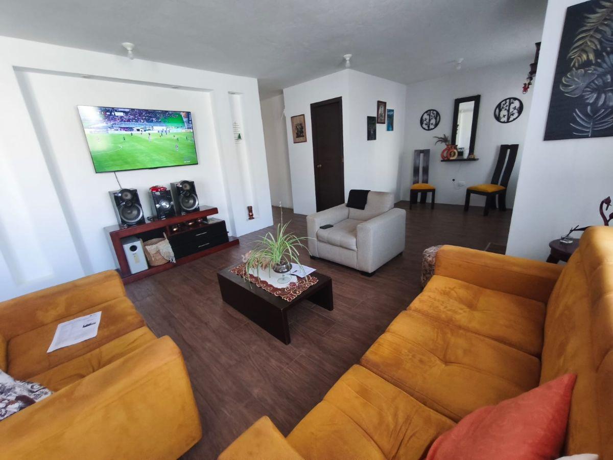 Casa Rentera en Venta Calderón Zona Plan de Vivienda Ecuador 2 Departamentos + 2 Mini Departamentos. Provincia de Pichincha — imagen 5