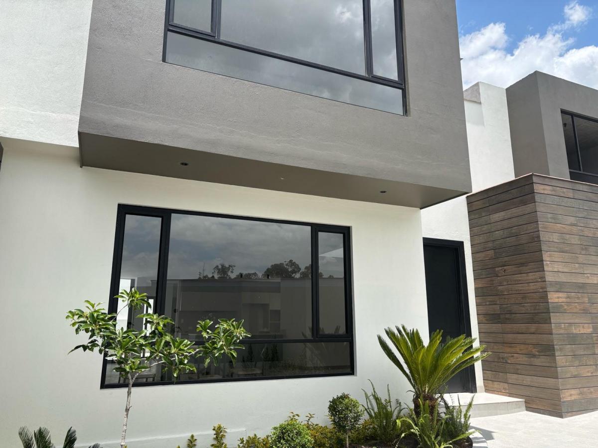 Casa Moderna de 3 Dorm. en Venta – San Juan Alto de Cumbayá — imagen 8