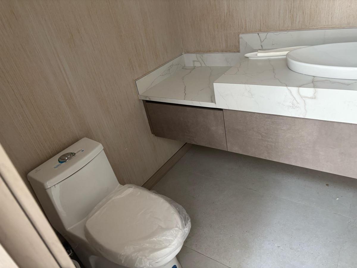Casa Moderna de 3 Dorm. en Venta – San Juan Alto de Cumbayá — imagen 4
