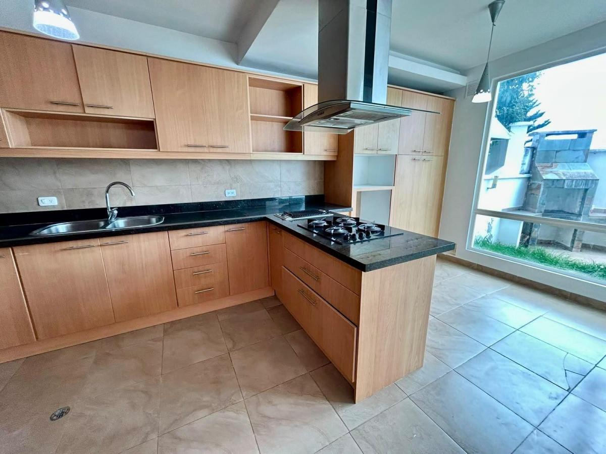 Vendo Casa de Oportunidad en Cumbaya — imagen 9