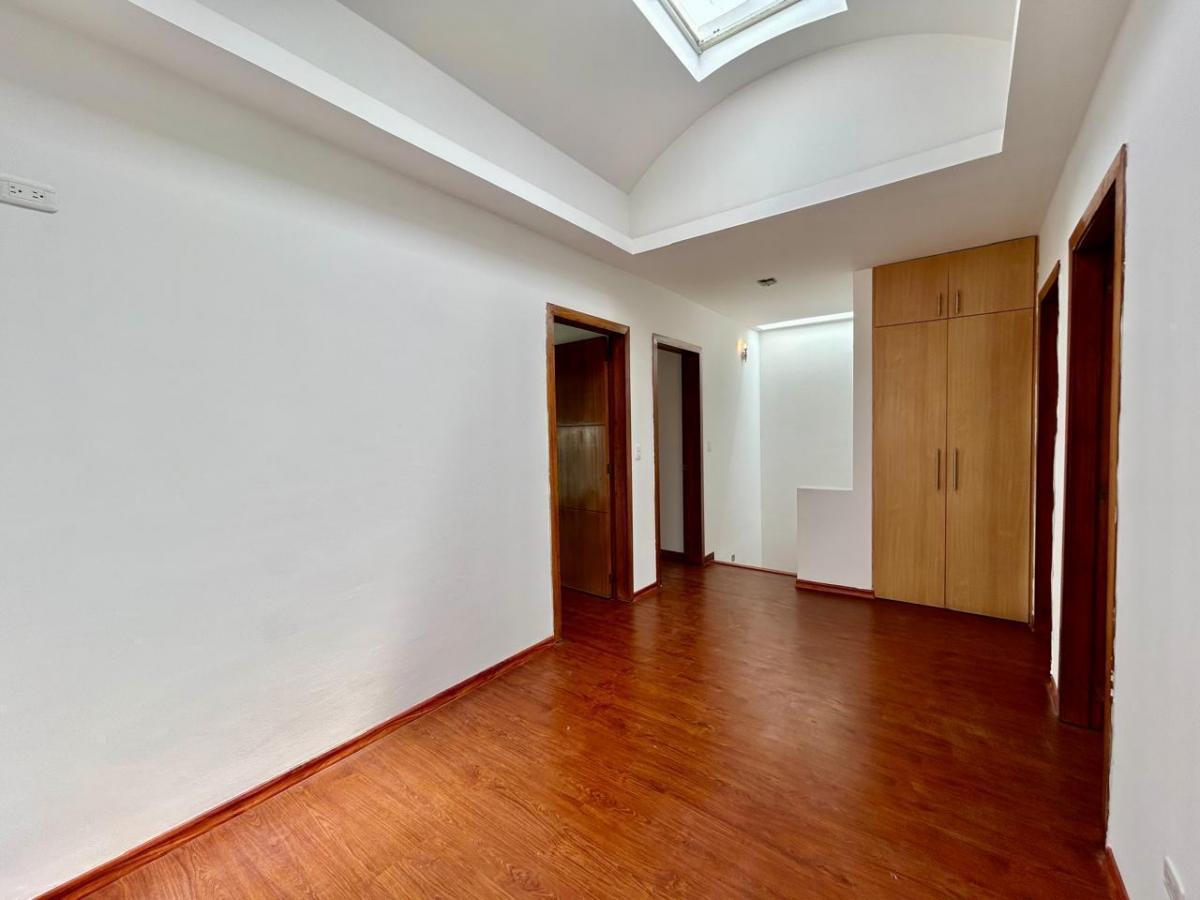 Vendo Casa de Oportunidad en Cumbaya — imagen 6