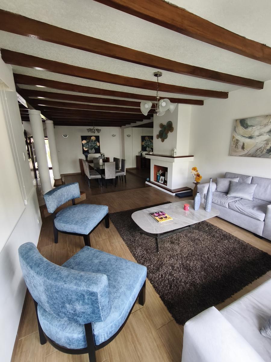 Casa de Venta de 580 m Dentro de Urbanización en Conocoto — imagen 8
