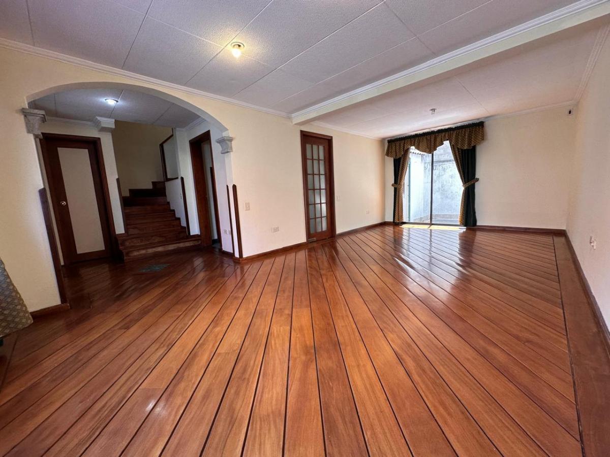Hermosa Casa Ubicada en La Embajada Americana — imagen 9