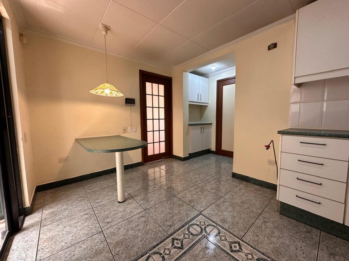 Hermosa Casa Ubicada en La Embajada Americana — imagen 7