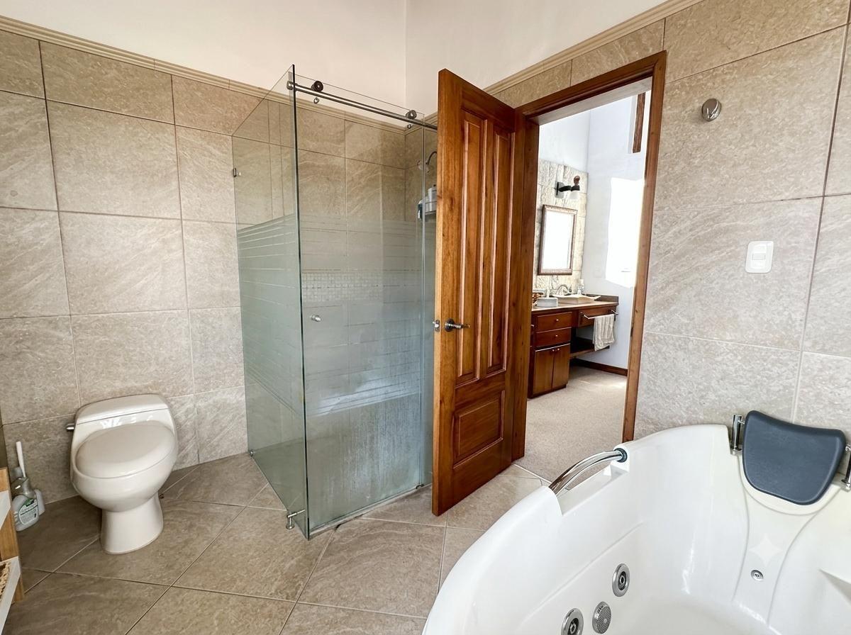 Sangolqui Casa de 1053 m² con 4 Dorm. en Venta Urb. San Ignacio de Cashapamba — imagen 3
