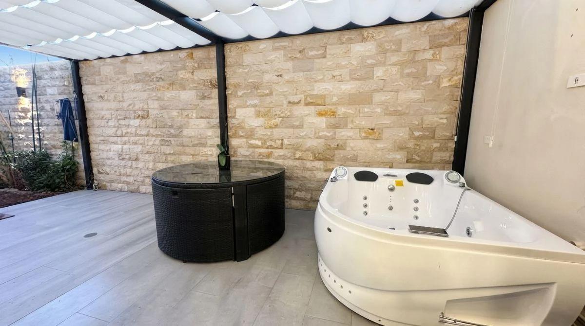 En Tumbaco Casa en Venta – Excelente Ubicación y Acabados — imagen 9