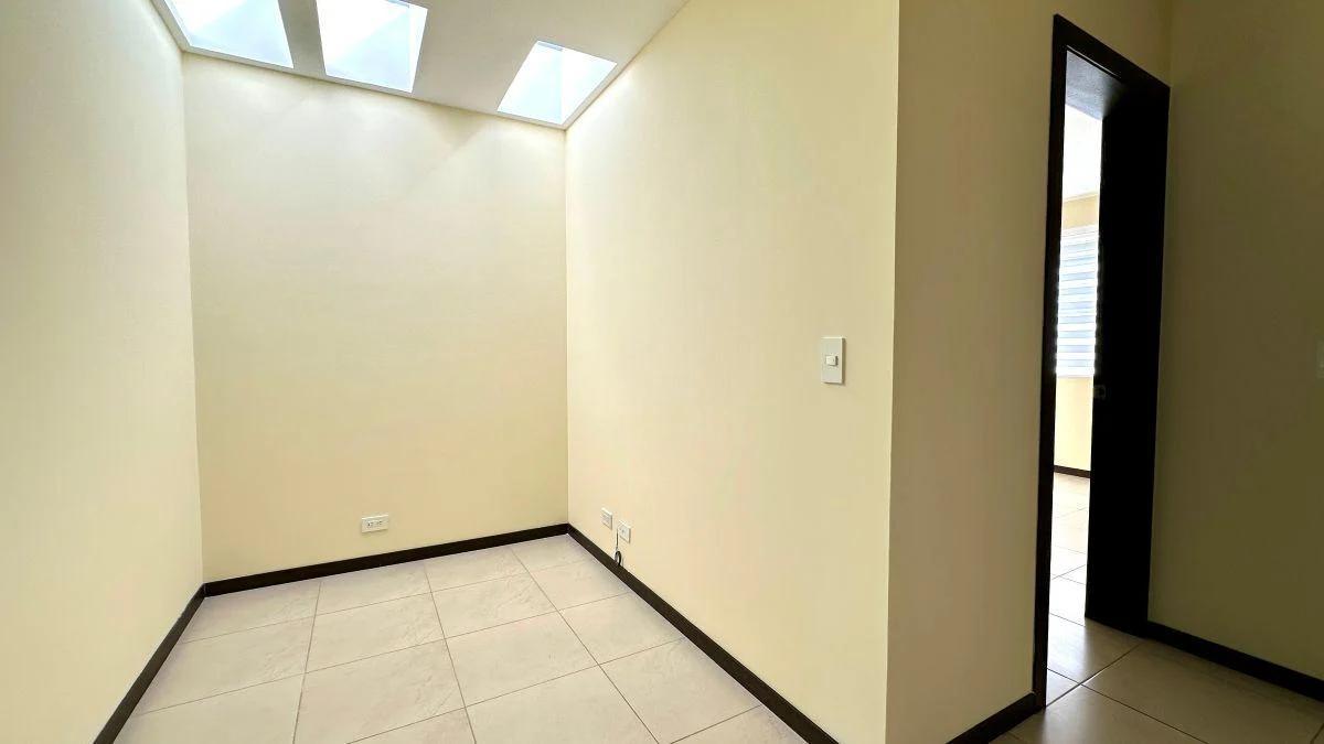 La Armenia Casa de 125 m² con 3 Habitaciones en Venta — imagen 3