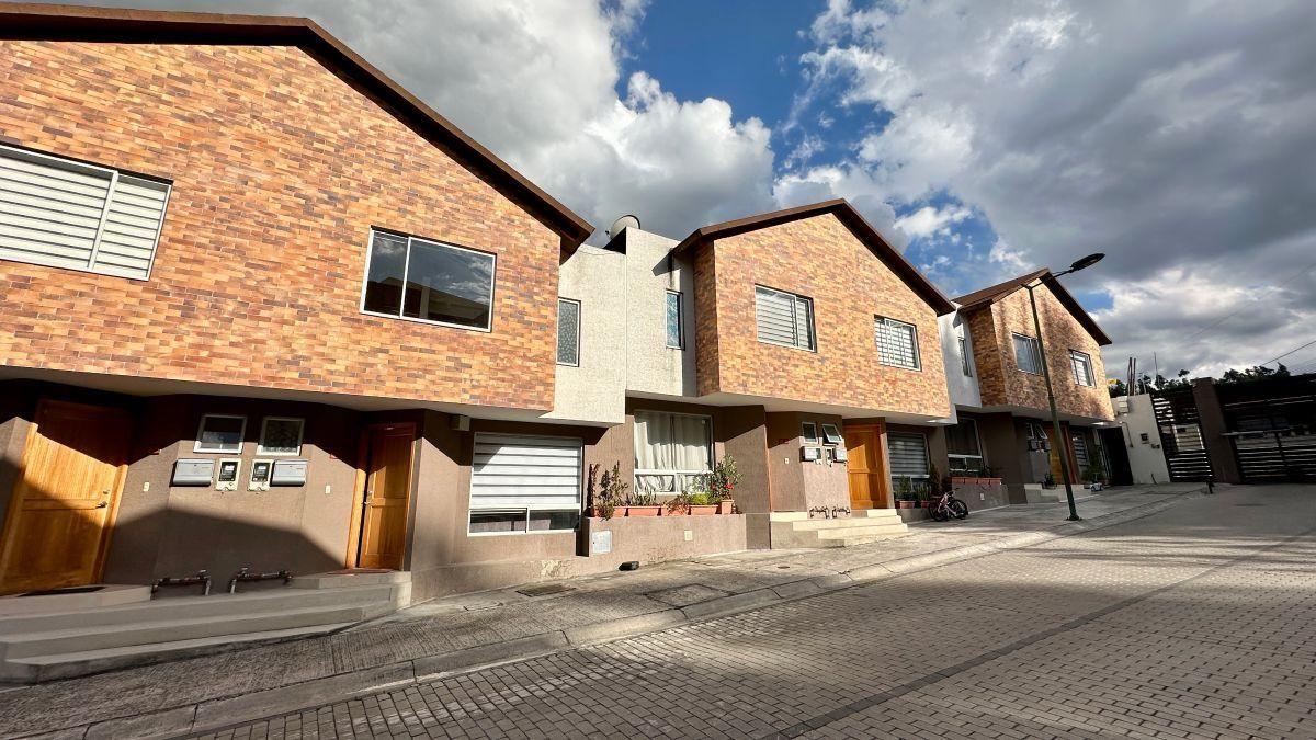 Conjunto Alcázar de Segovia Alangasí | Valle de Los Chillos Casa en Venta — imagen 10