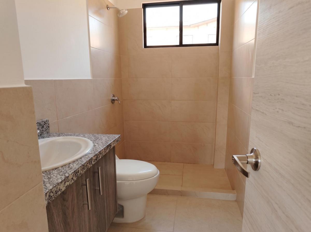 Casa en Urbanización Costa Brisa, Guayas — imagen 4