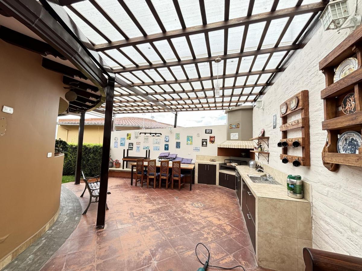 Casa de Renta en Nayón con Patio Amplio — imagen 6