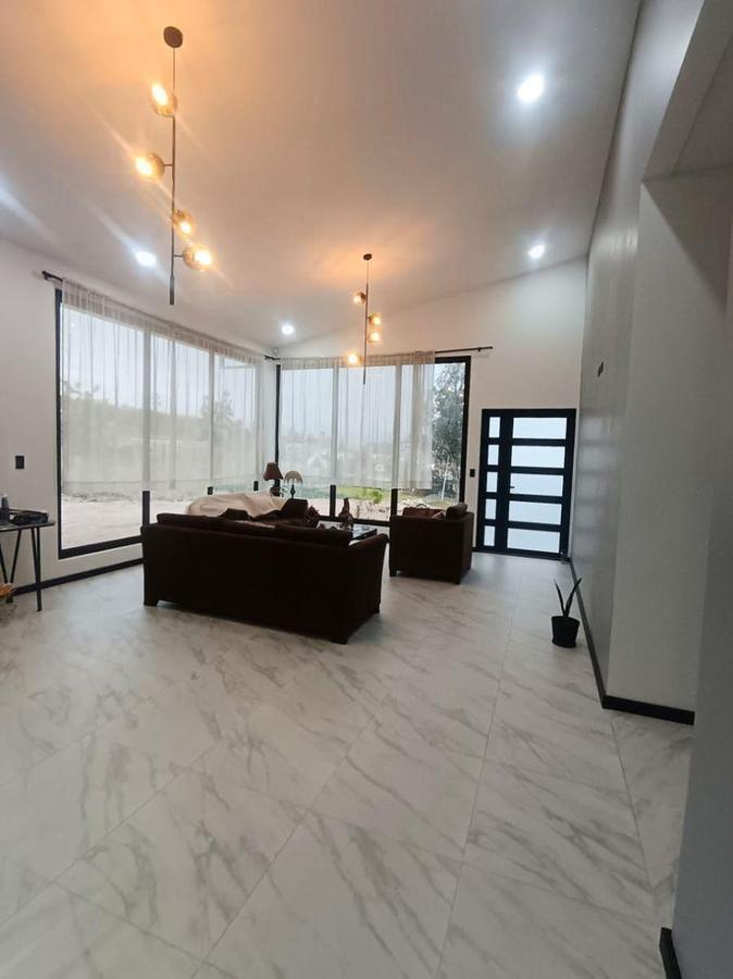 Casa Venta Cuenca con 2500 m² de Terreno, Azuay — imagen 9