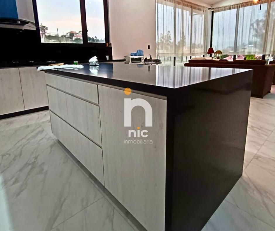 Casa Venta Cuenca con 2500 m² de Terreno, Azuay — imagen 7