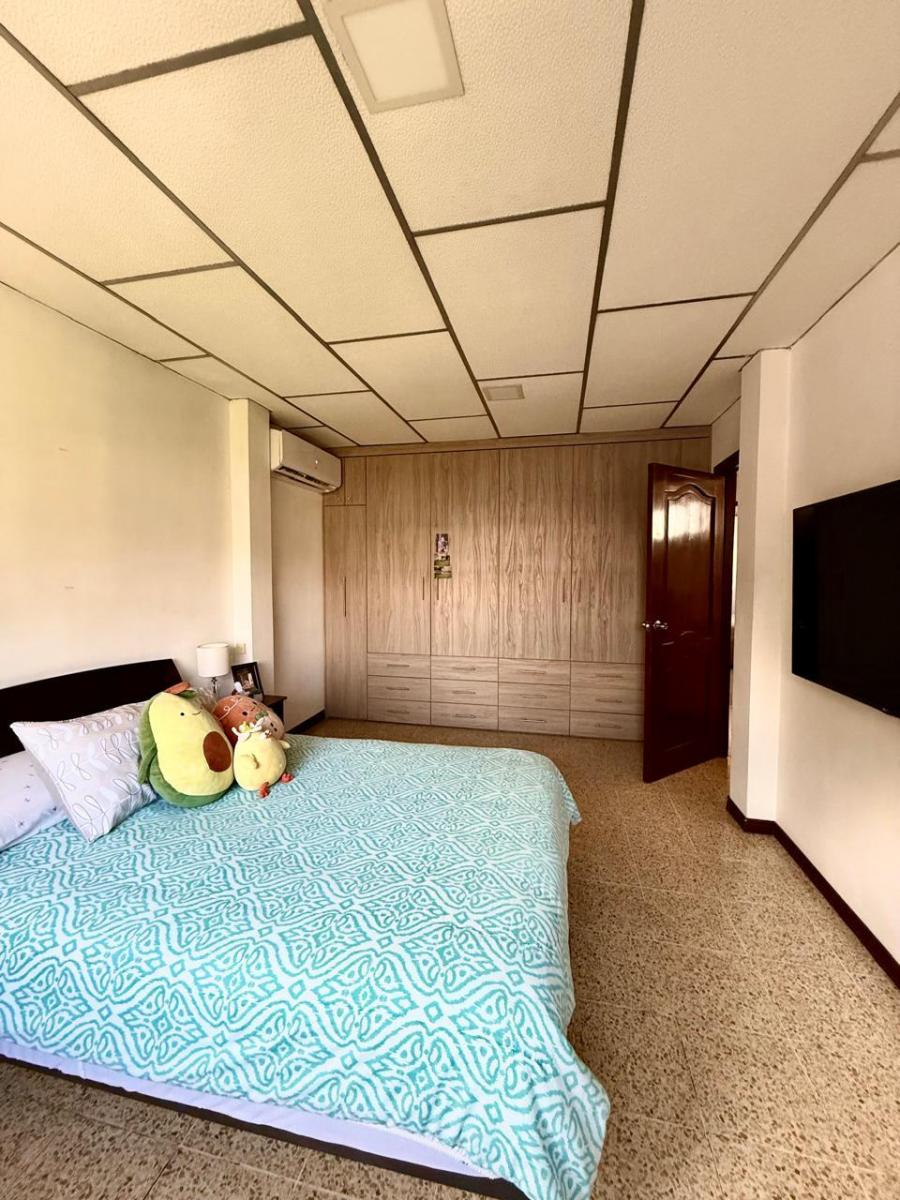 Casa Esquinera en Venta – Conjunto Residencial Privado en Samanes 5, Guayas — imagen 3