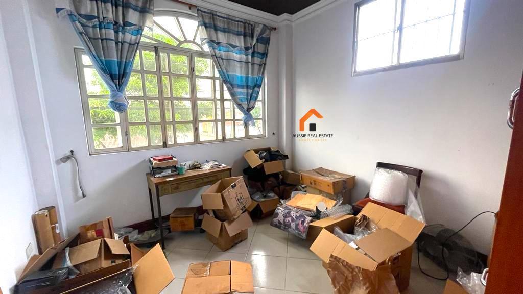 Vendo Casa en Av Principal Samanes 6, Uso Comercial, 4 Pisos, 600 m², Guayas — imagen 3