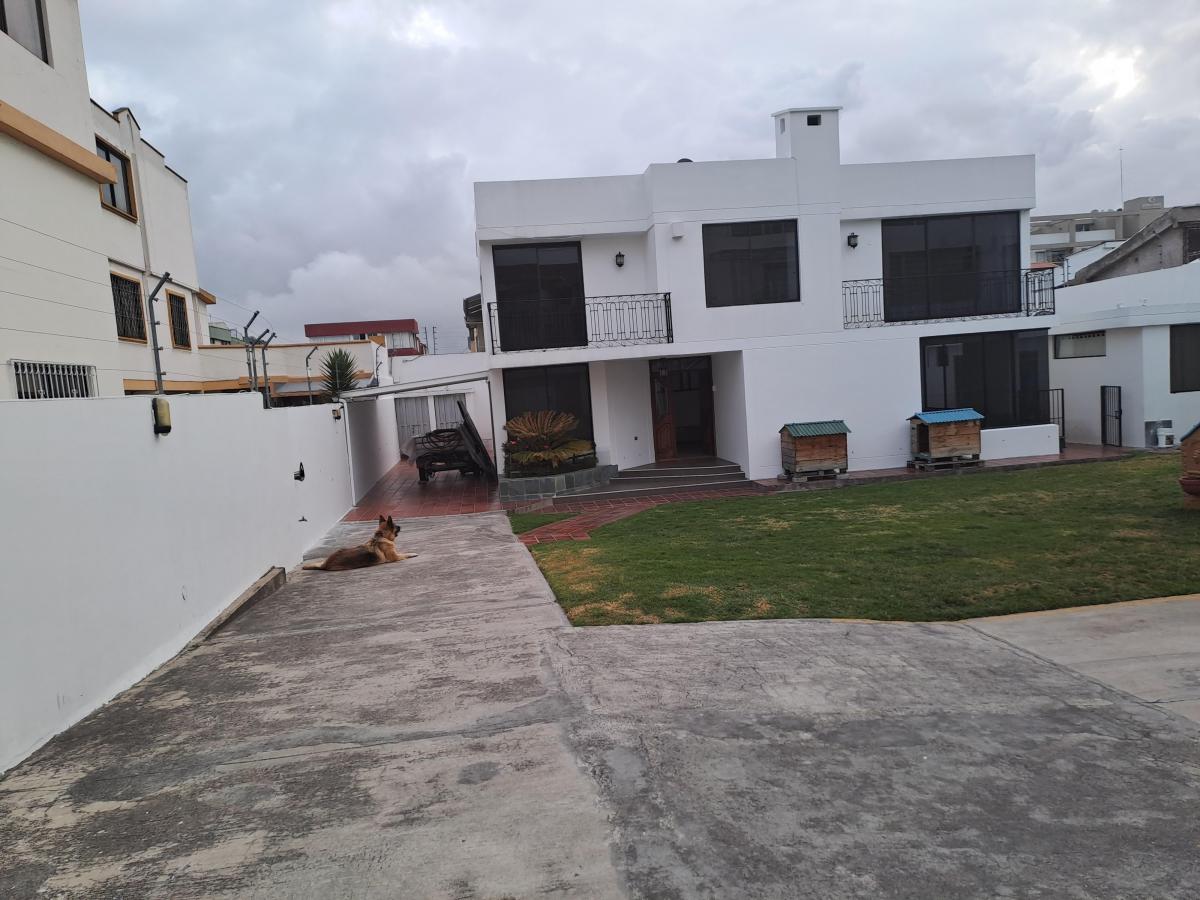 Casas en Venta en Monteserrin — imagen 6