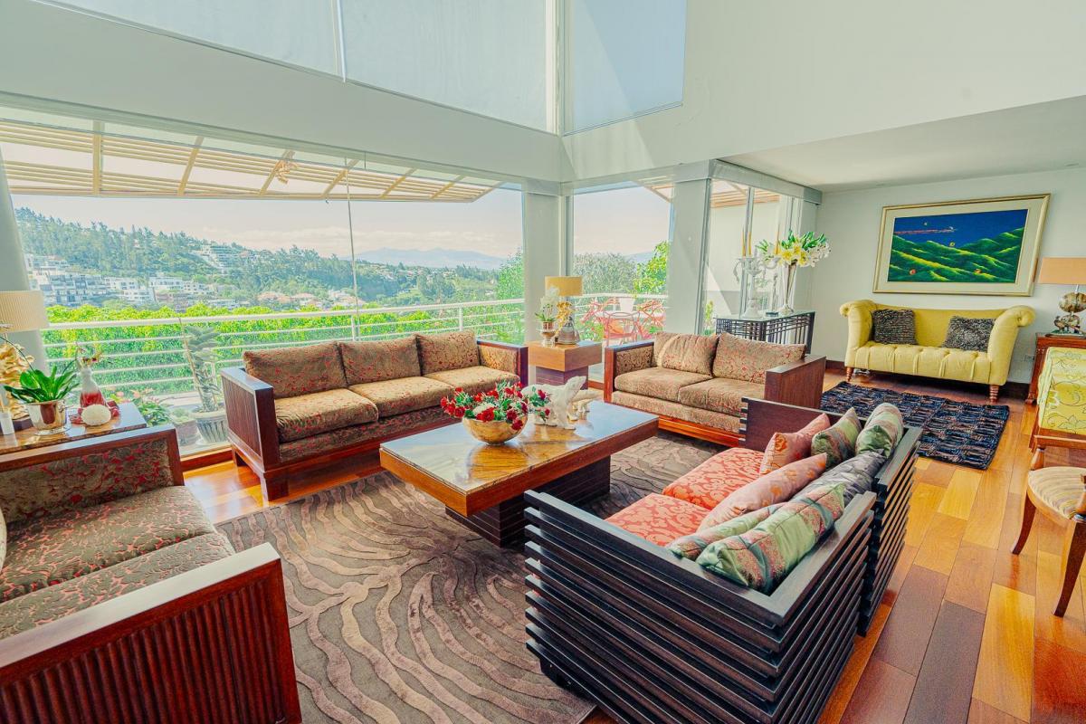 Hermosa Casa de Venta en Cumbaya — imagen 8