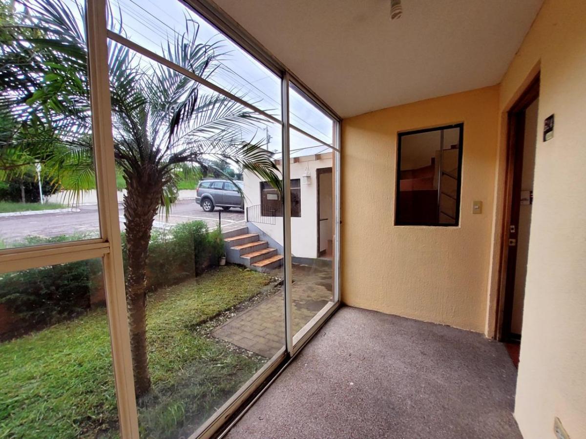 Re/max Futuro Vende Casa Conjunto Dos Hemisferios Pusuqui — imagen 9