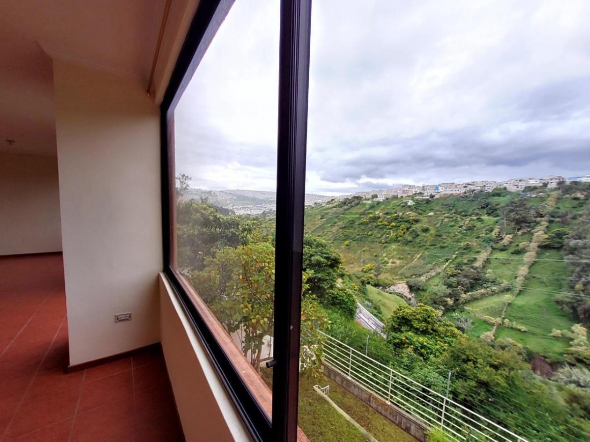 Re/max Futuro Vende Casa Conjunto Dos Hemisferios Pusuqui — imagen 6