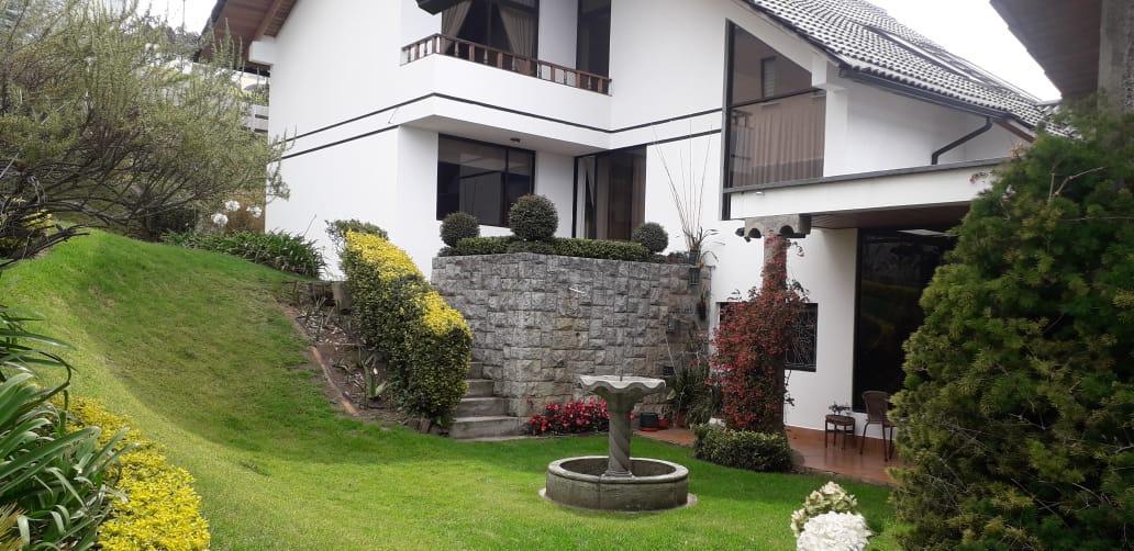 Re/max Futuro Vende Hermosa y Funcional Casa de 813 m², 1029 m² Terreno Pinar Alto — imagen 9