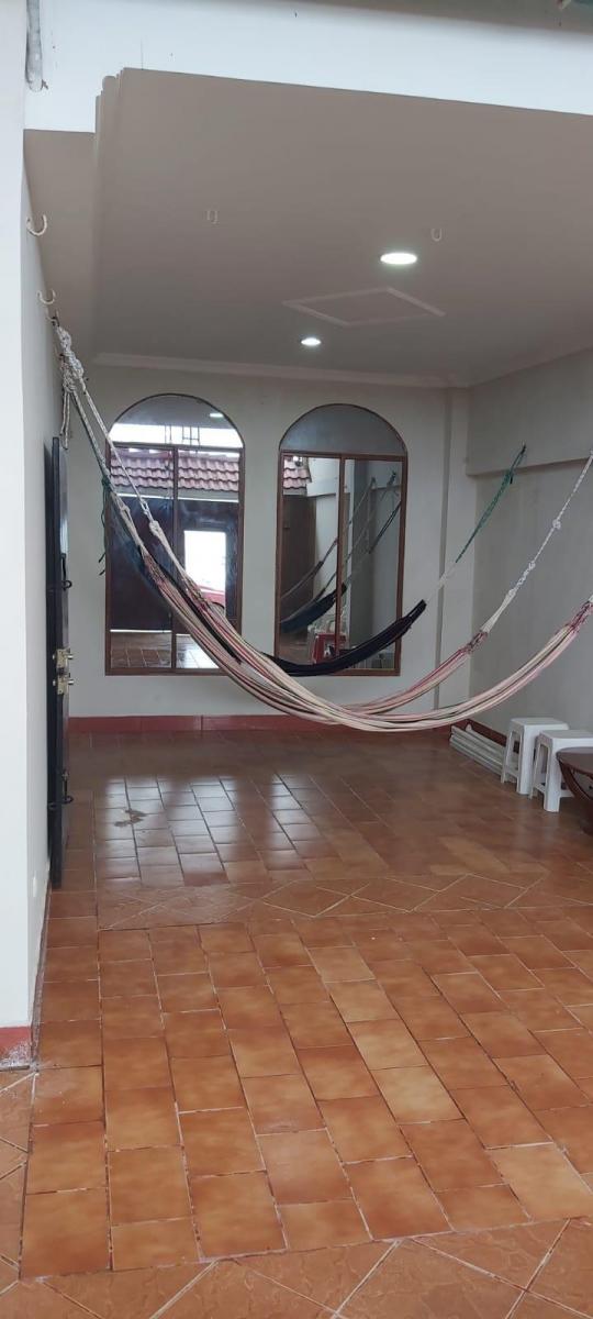 De Oportunidad! Vendemos Casa Grande en Sector Pueblo Nuevo - Salinas (Lty) — imagen 7