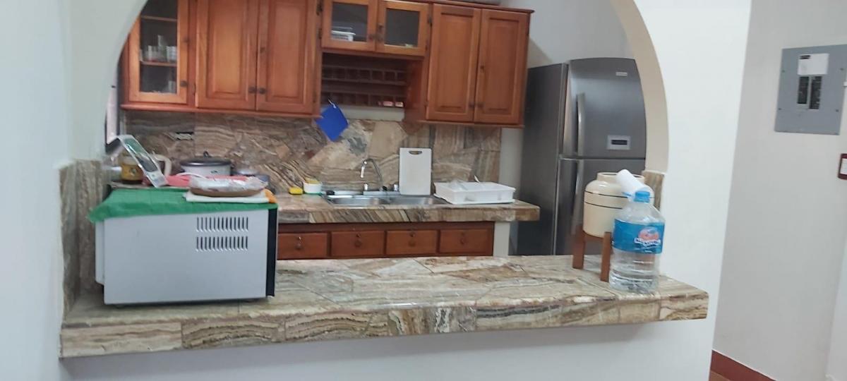 De Oportunidad! Vendemos Casa Grande en Sector Pueblo Nuevo - Salinas (Lty) — imagen 5