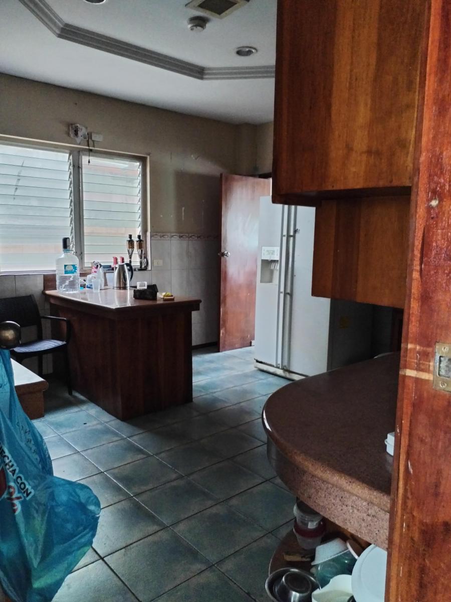 Se Vende Casa en Urdesa con Uso de Suelo Comercial "Precio de Oportunidad", Guayas — imagen 8