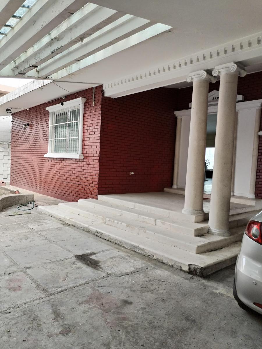 Se Vende Casa en Urdesa con Uso de Suelo Comercial "Precio de Oportunidad", Guayas — imagen 5