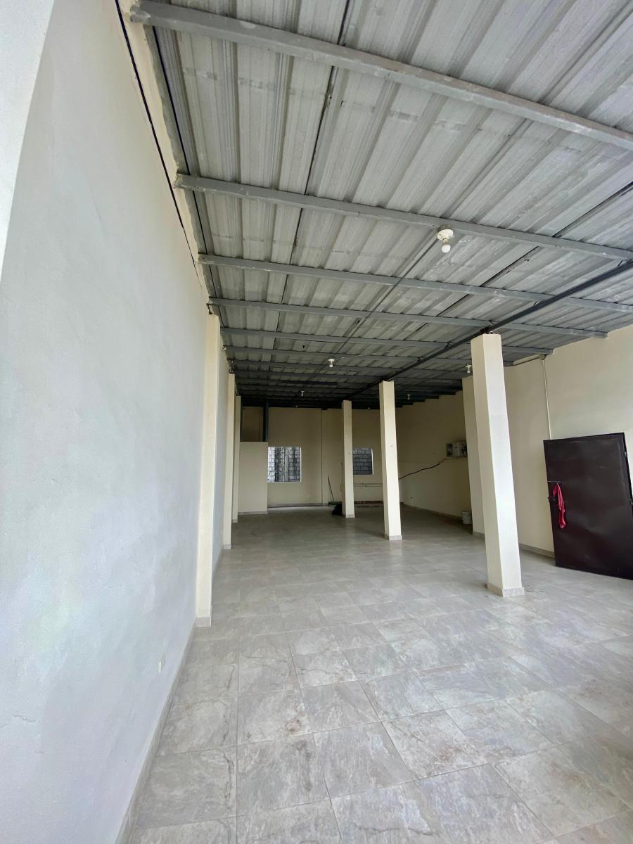 Vendo Casa Rentera con Dos Locales en Las Orquideas, Guayas — imagen 9