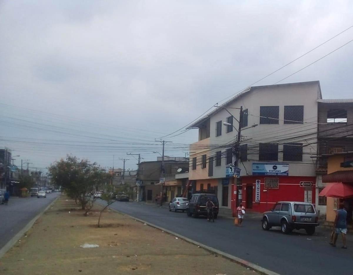 Vendo Casa Rentera con Dos Locales en Las Orquideas, Guayas — imagen 5