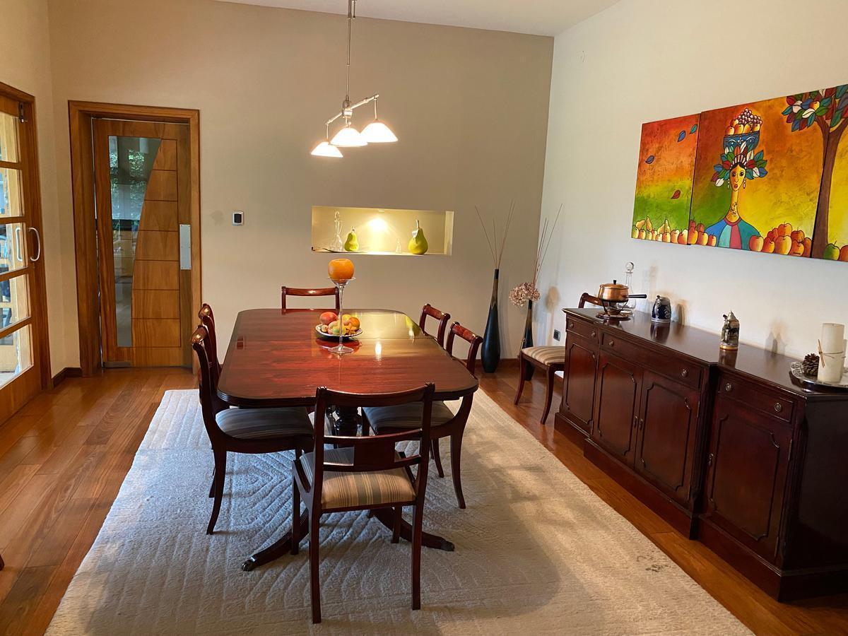 Vendo Linda Casa en Miravalle, 3 Dorm., Jardines, Excelente Opción! — imagen 8