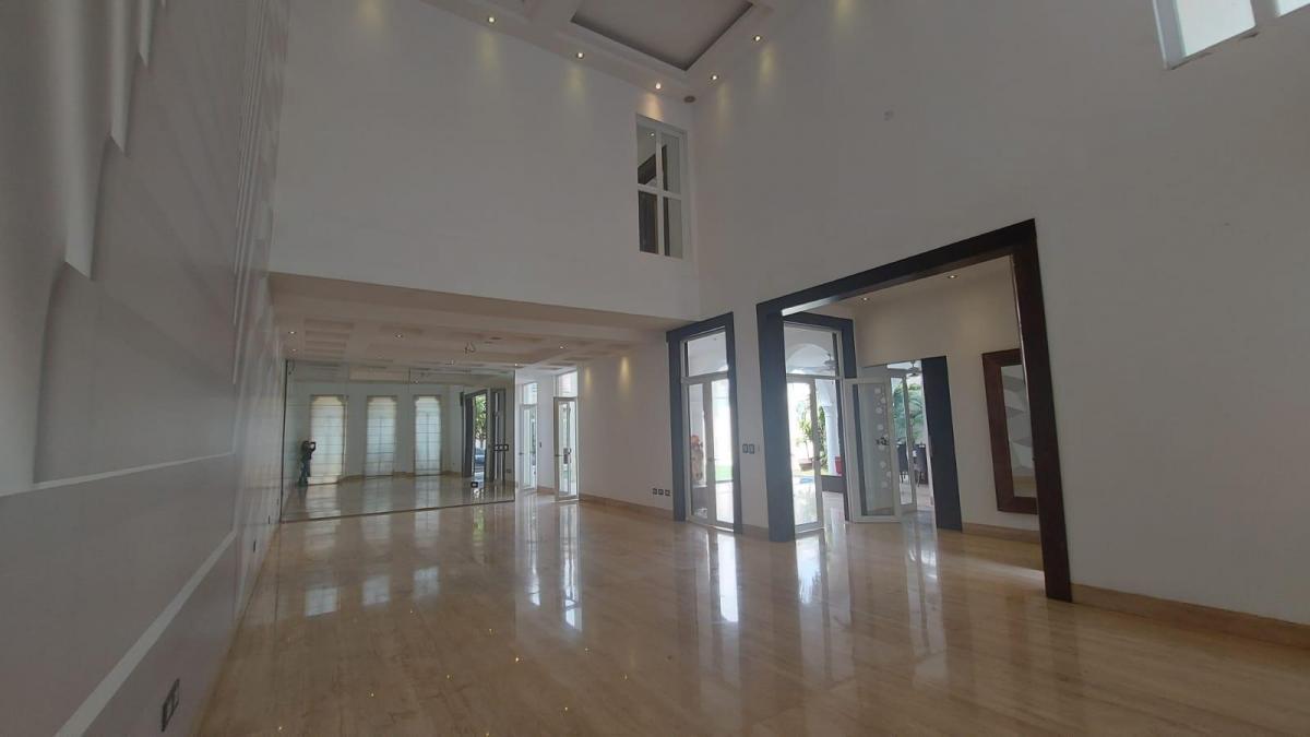 Plaza Lagos, Vendo Hermosa Casa Exclusiva en Zona de Alta Plusvalía, Guayas — imagen 10