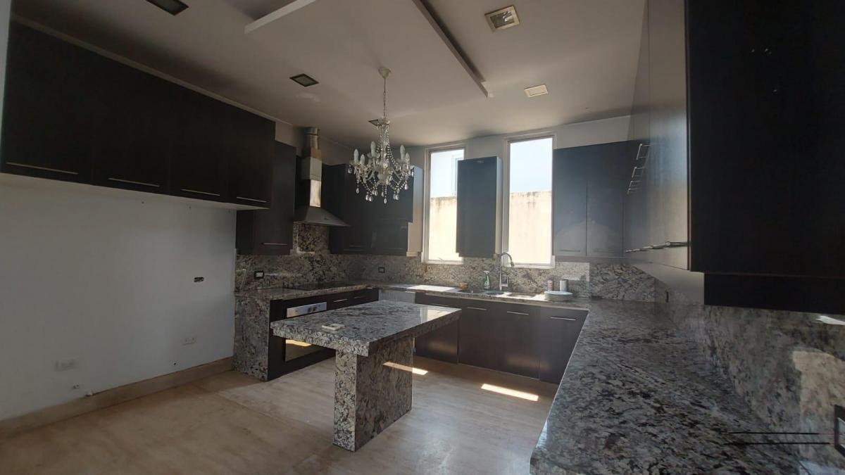 Plaza Lagos, Vendo Hermosa Casa Exclusiva en Zona de Alta Plusvalía, Guayas — imagen 4