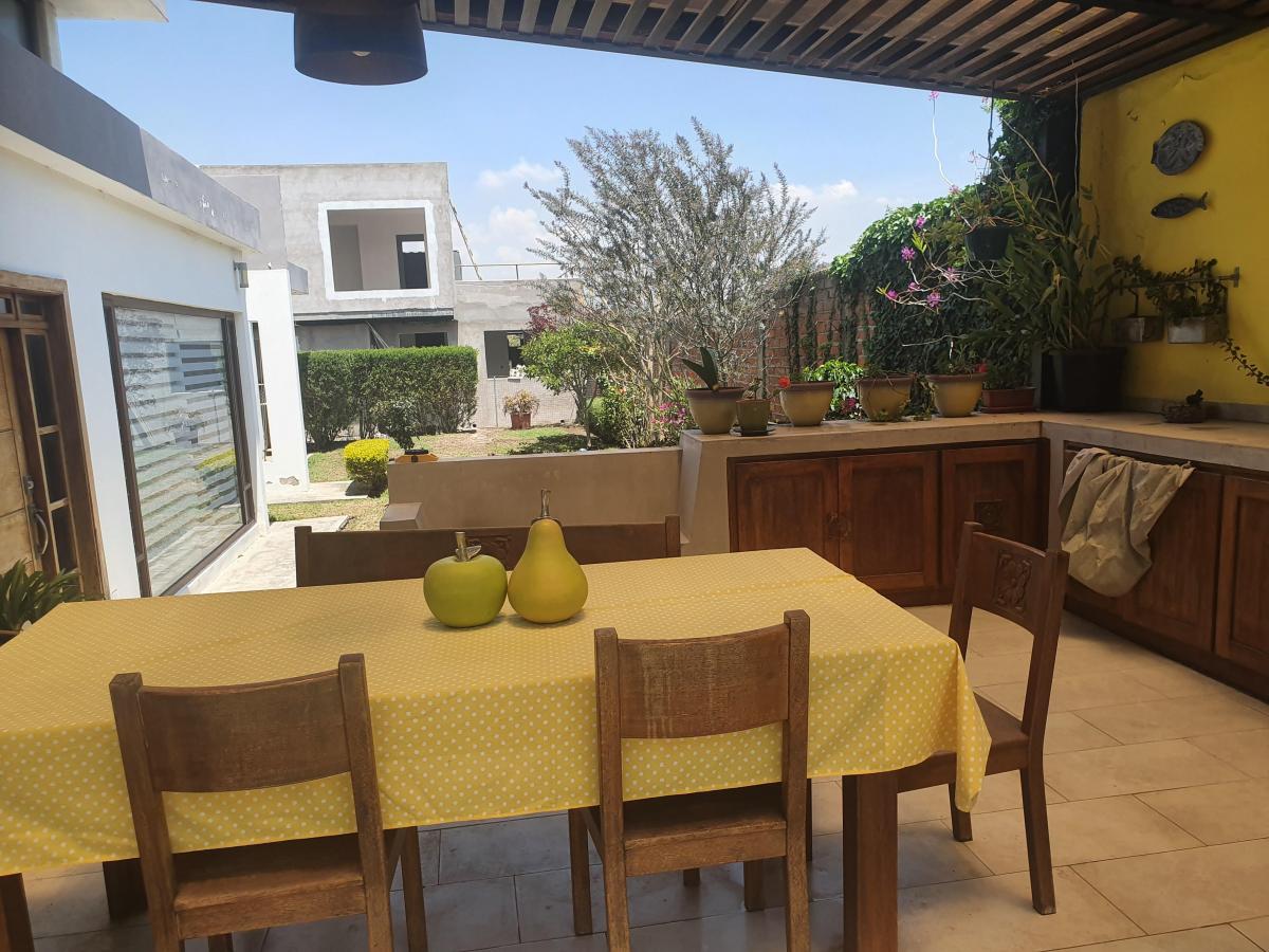 Casa en Una Sola Planta en Venta Tumbaco 245 m² Construcción y 300 m² Jardín — imagen 7