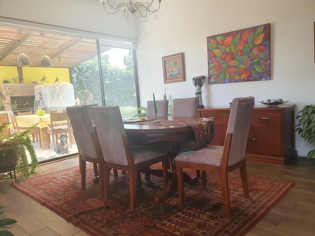 Casa en Una Sola Planta en Venta Tumbaco 245 m² Construcción y 300 m² Jardín — imagen 3