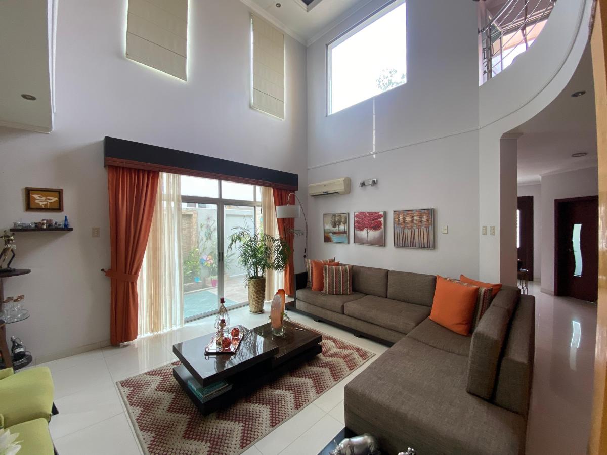 En Venta Casa de 2 Pisos en Urb. Portofino, Via a La Costa L. Torres, Guayas — imagen 7