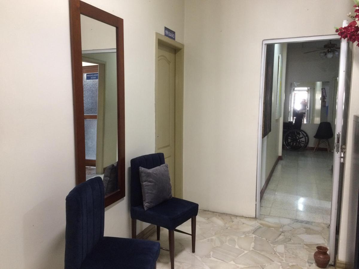Miraflores, Vendo Casa con Uso Comercial - Vivienda. Guayas — imagen 5