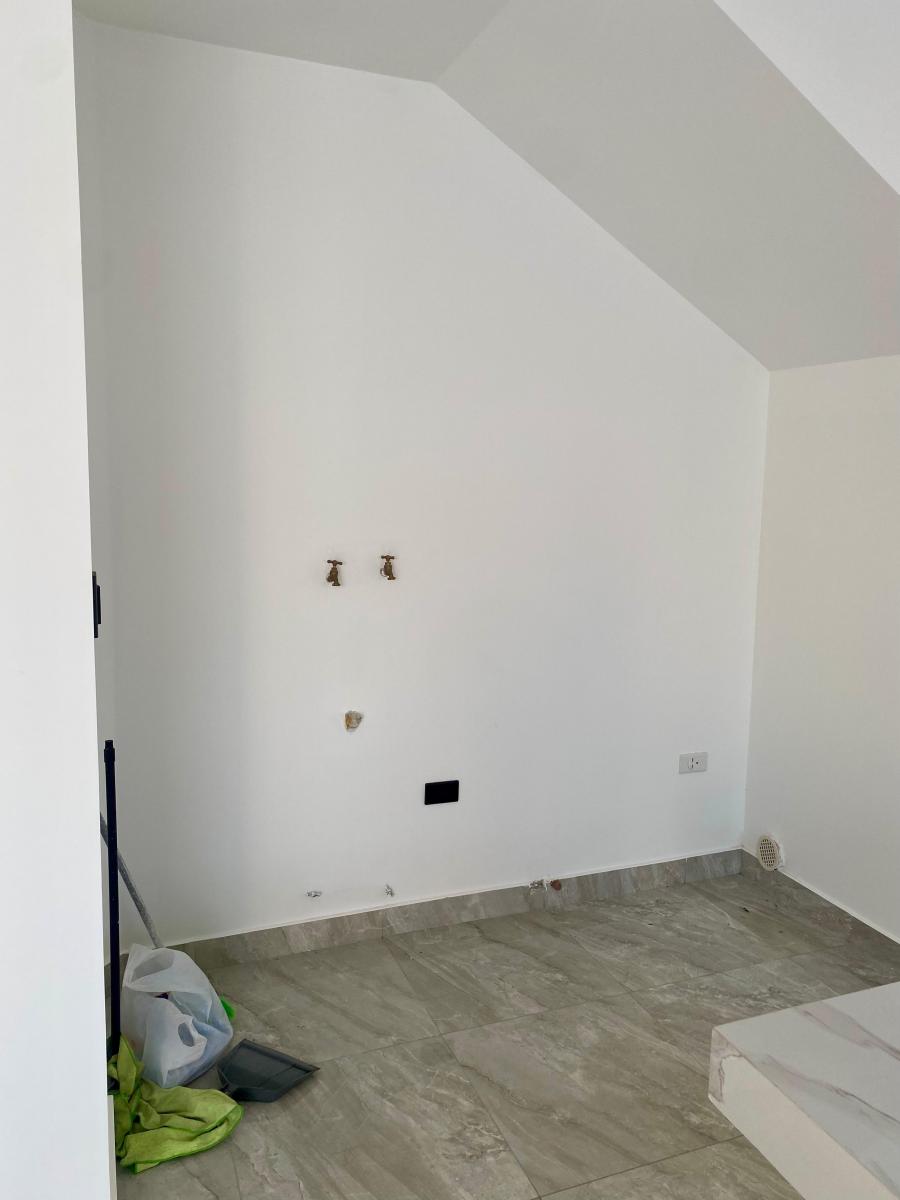Vendo Casa Personalizada 4 Hab Urb Mallorca, Guayas — imagen 8