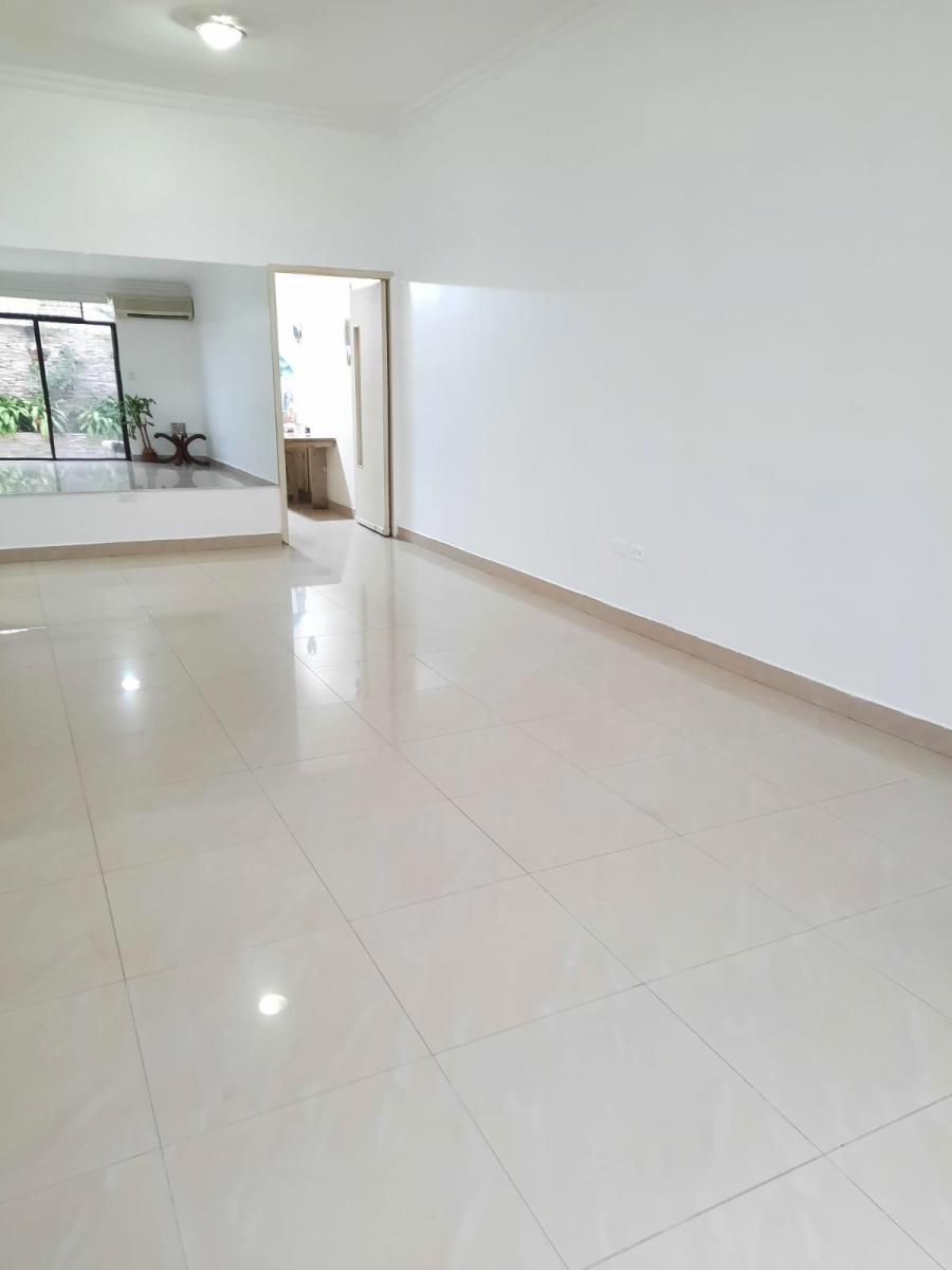 Venta de Casa en Urbanización Los Girasoles de Santa Cecilia, Guayas — imagen 8