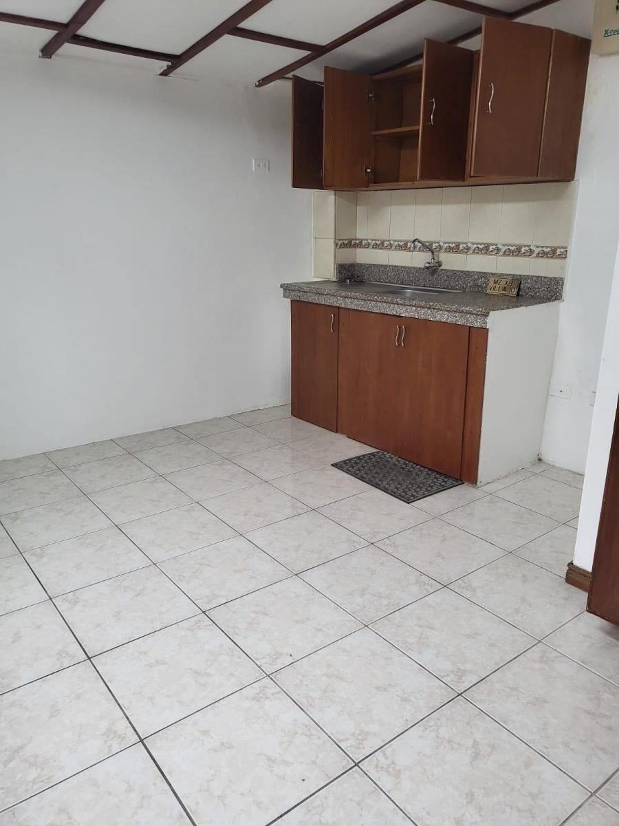 Venta de Casa en Urbanización Los Girasoles de Santa Cecilia, Guayas — imagen 3