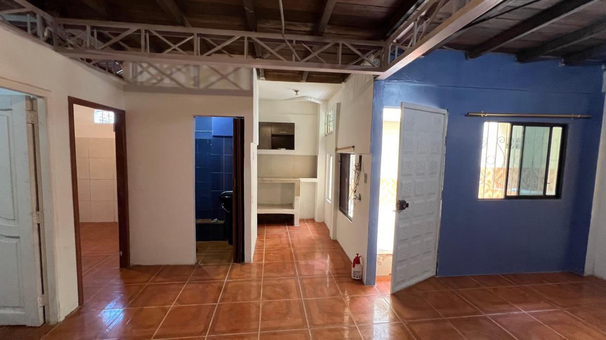 En Venta Casa Rentera en La Cdla. Las Orquideas (Diagonal Al Colegio Mundial), Guayas — imagen 7