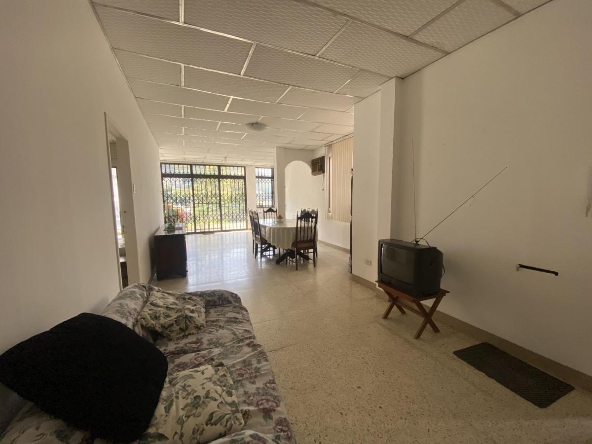 Se Vende Linda Casa Rentera, Cdla. El Paraiso de Oportunidad!, Guayas — imagen 8