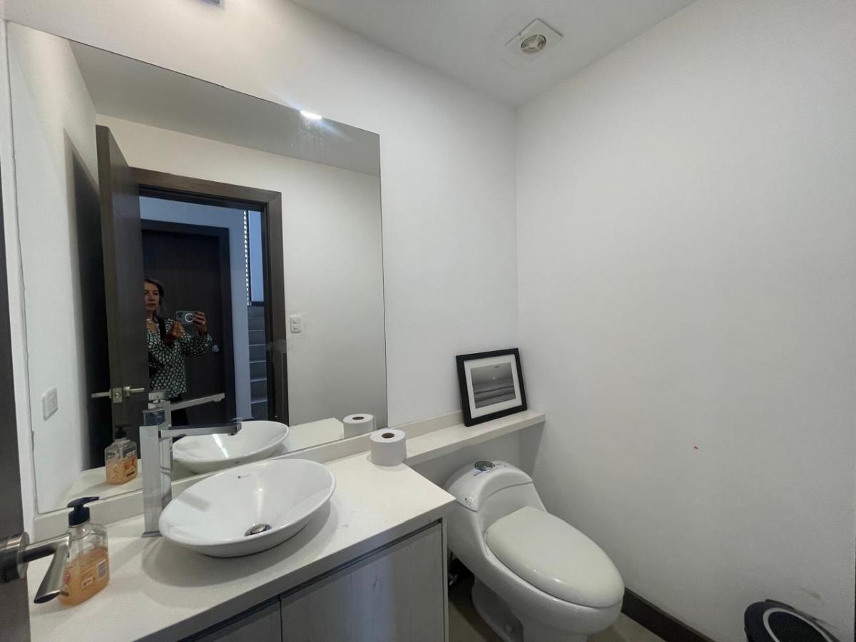 Casa de Venta, Tumbaco, Dentro de Conjunto — imagen 5