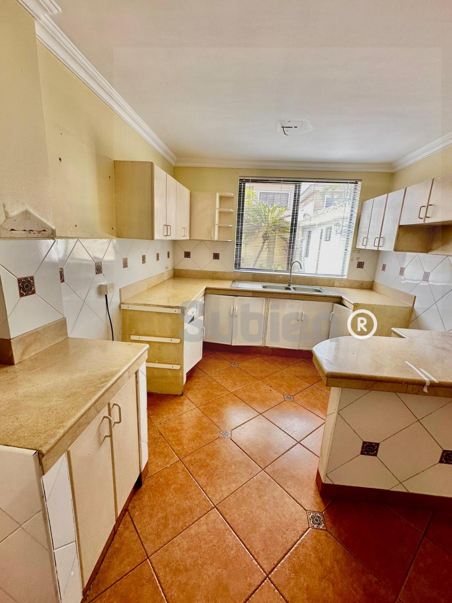 Vendo Alquilo Casa Km 3,5 Vía Samborondon 3 Dorm. Area Cerrada en Patio, Guayas — imagen 6