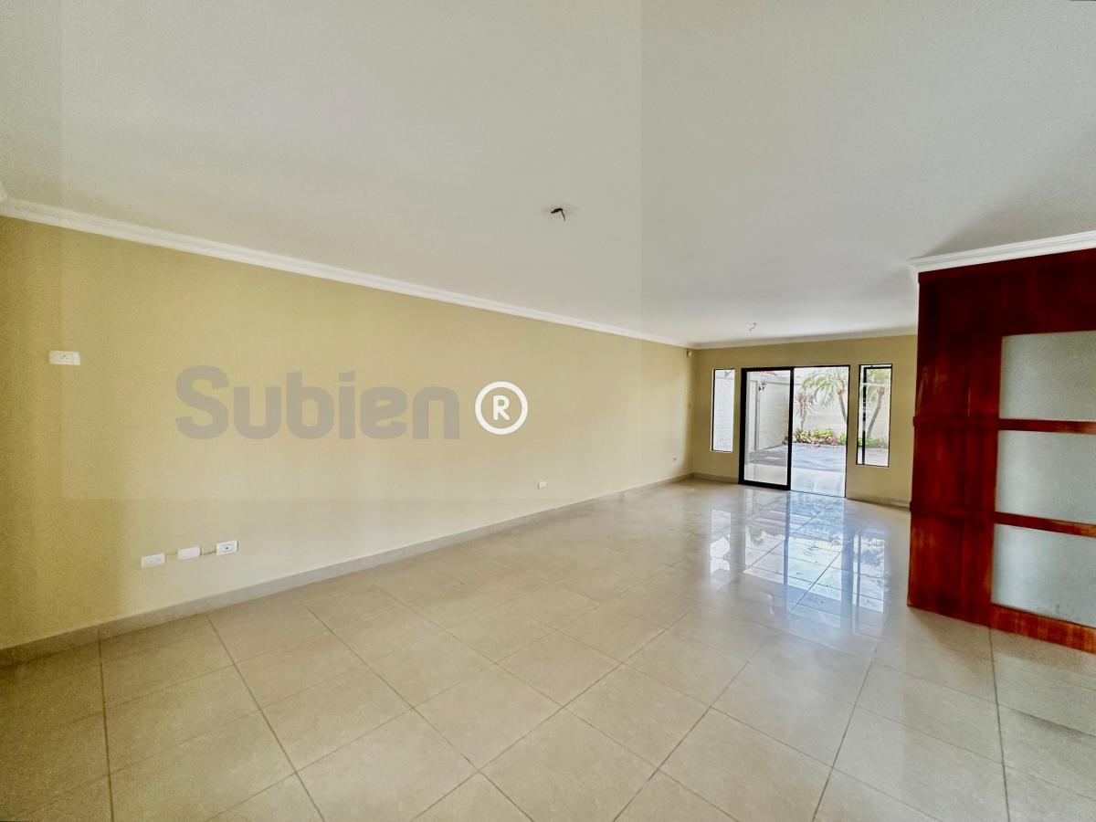 Vendo Alquilo Casa Km 3,5 Vía Samborondon 3 Dorm. Area Cerrada en Patio, Guayas — imagen 5
