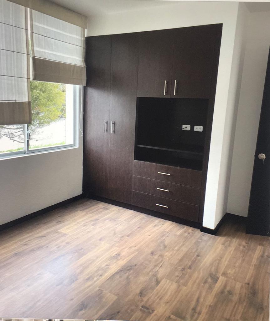 Hermosa Casa de Venta - Tumbaco — imagen 4
