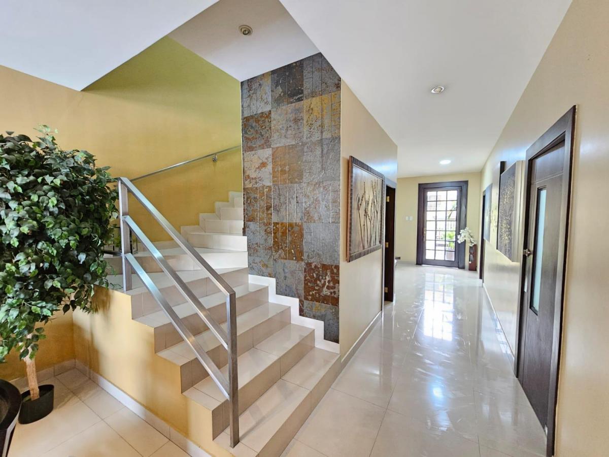 En Venta Casa en La Urbanizacion Los Olivos 2 - Los Ceibos, Guayas — imagen 8