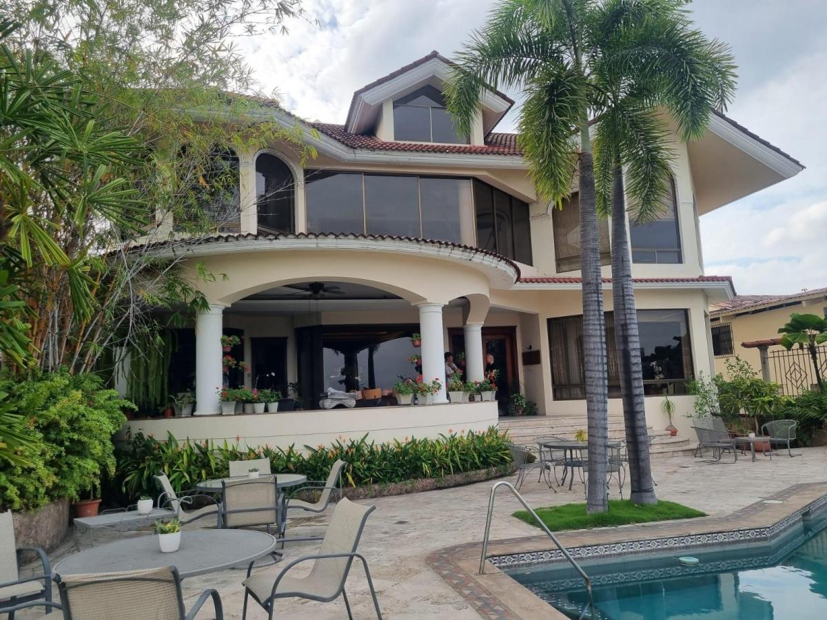 Casa en Venta Lomas de Urdesa, Guayas — imagen 10